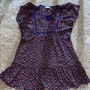 This dress is super flattering! And adorable!!